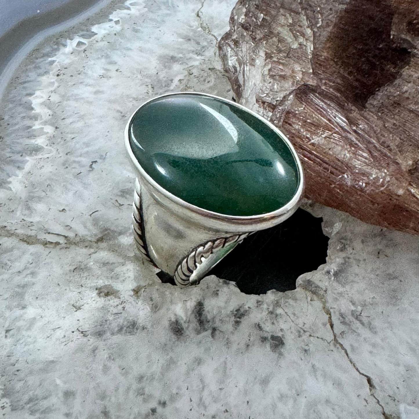 Carolyn Pollack Sterling Silver Large Oval Jadeite Shield Ring Size 6 For Women