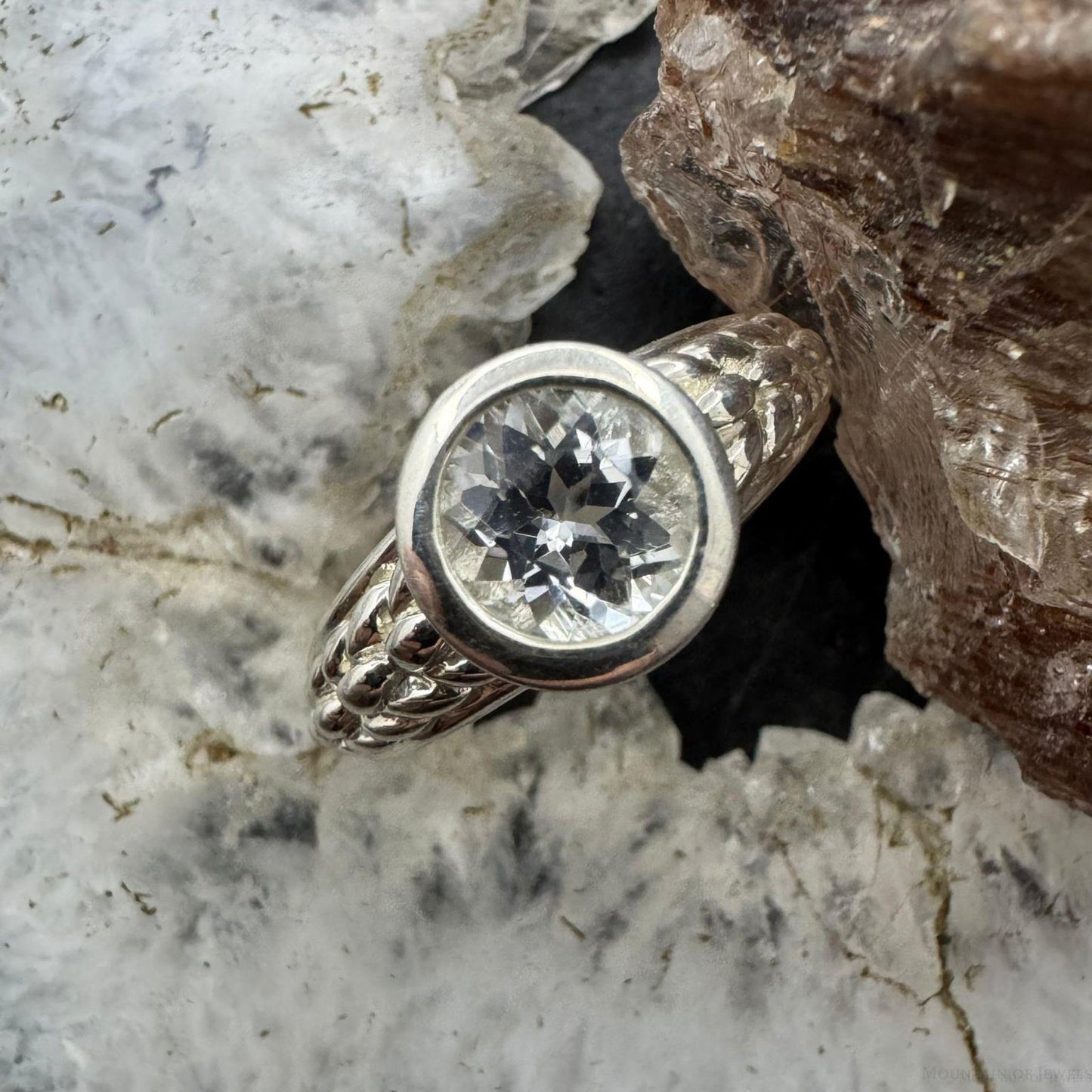 Carolyn Pollack Sterling Silver White Topaz Decorated Shank Ring Size 7 For Women