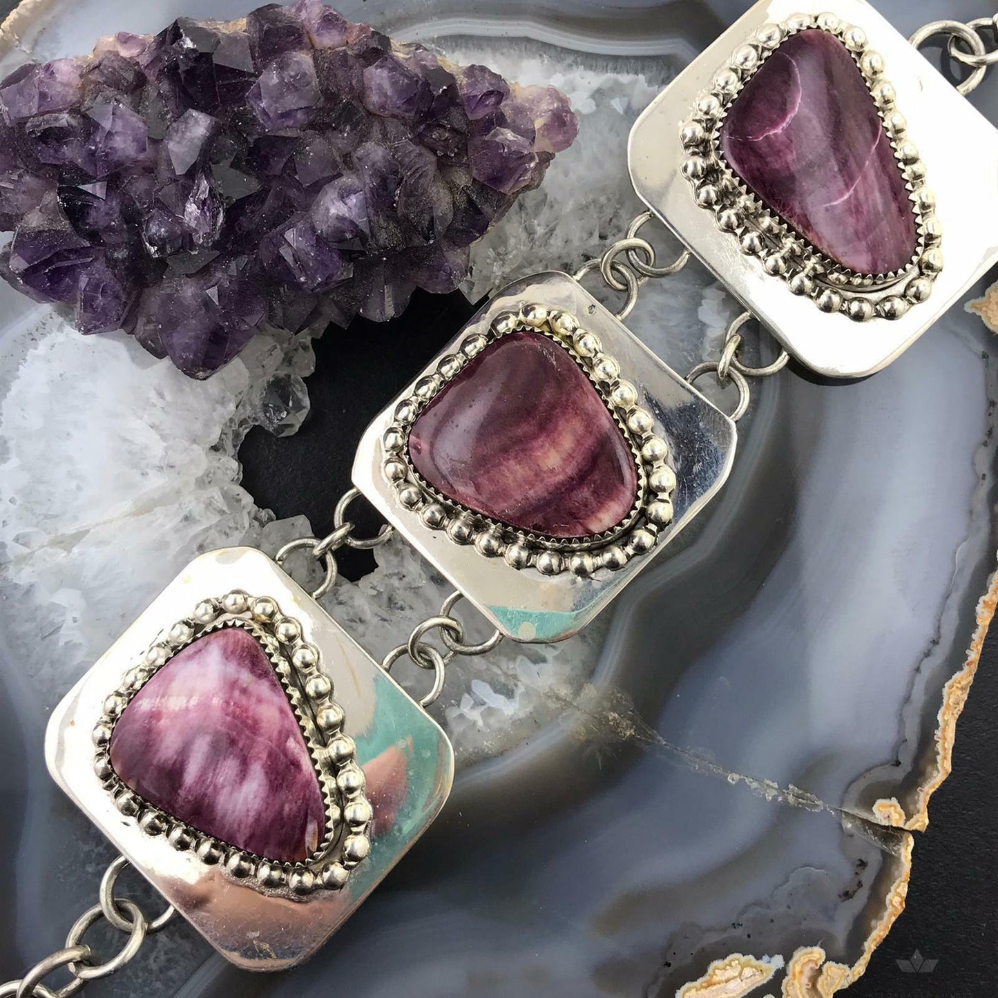 Native American Sterling Silver Spiny Oyster Adjustable Link Bracelet For Women, Signed KRZ- Key Rey Coriz