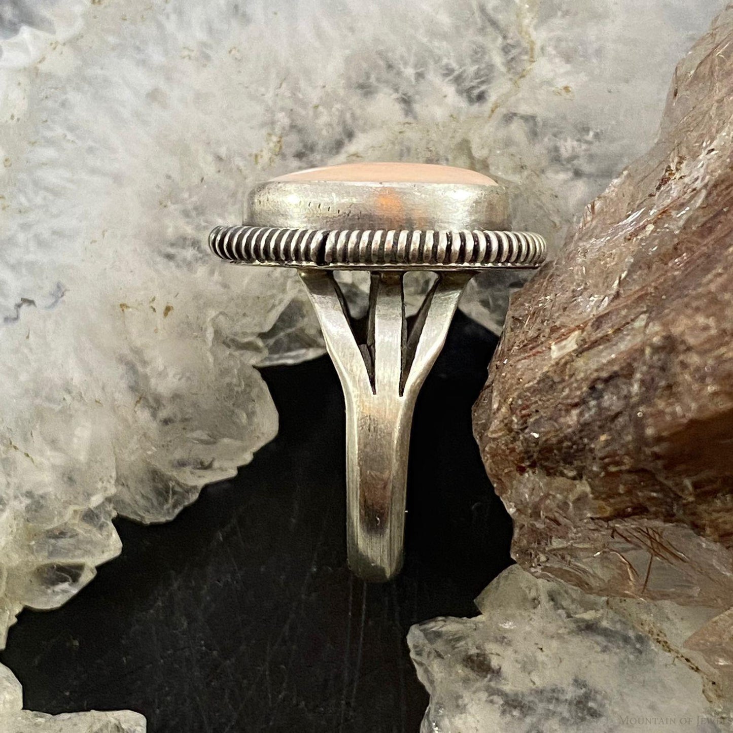 Native American Sterling Silver Teardrop Pink Conch Shell Ring Size 6.25