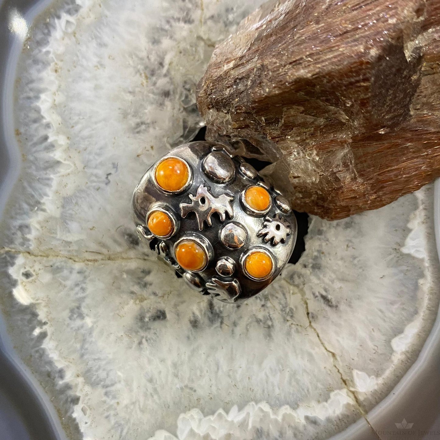 Carolyn Pollack Southwestern Style Sterling Silver 5 Orange Spiny Oyster Petroglyph Ring For Women