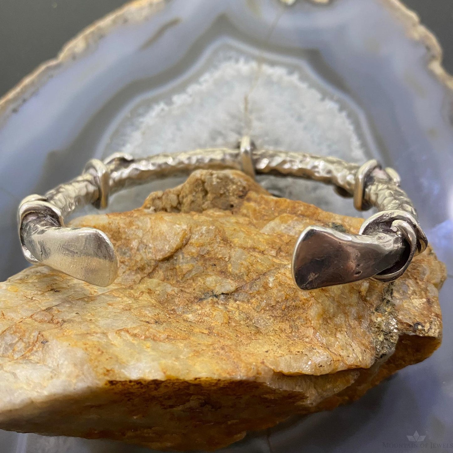 Vintage Native American Silver Unique Hammered Rounded Solid Unisex Bracelet