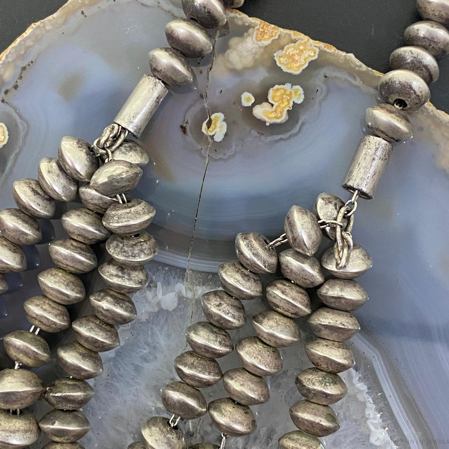 Vintage Native American 3 Sizes of Navajo Pearl Saucers 3 Strands Necklace 28"