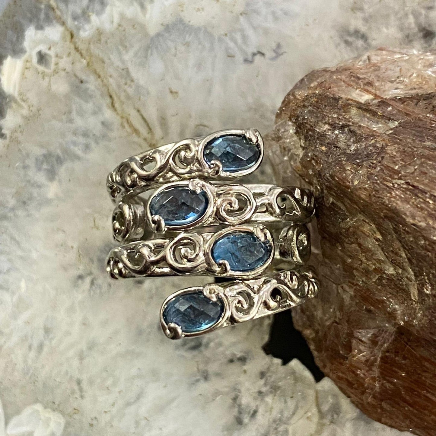 Carolyn Pollack Sterling Silver 4 Oval Faceted London Blue Topaz Decorated Ring For Women