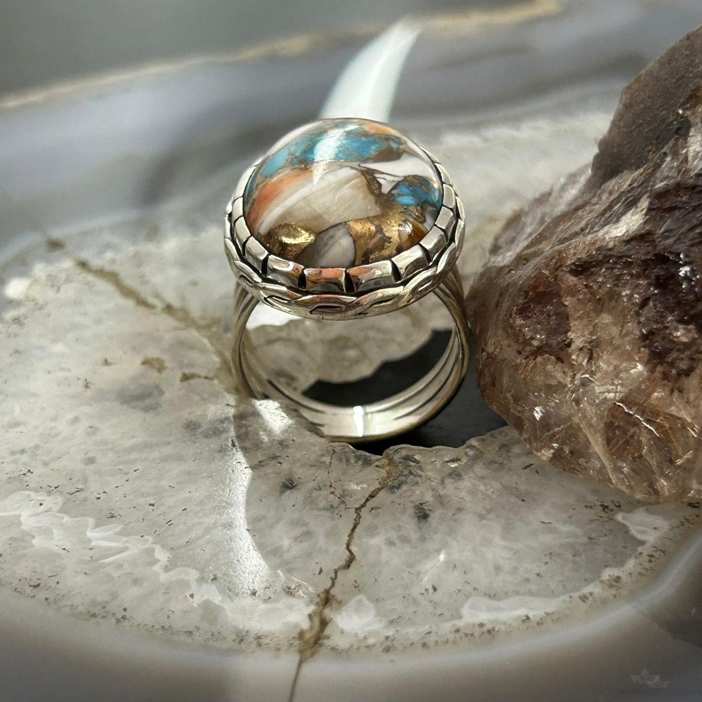 Sterling Silver Southwestern Style Oval Spiny Oyster Turquoise Ring Size 9 For Women