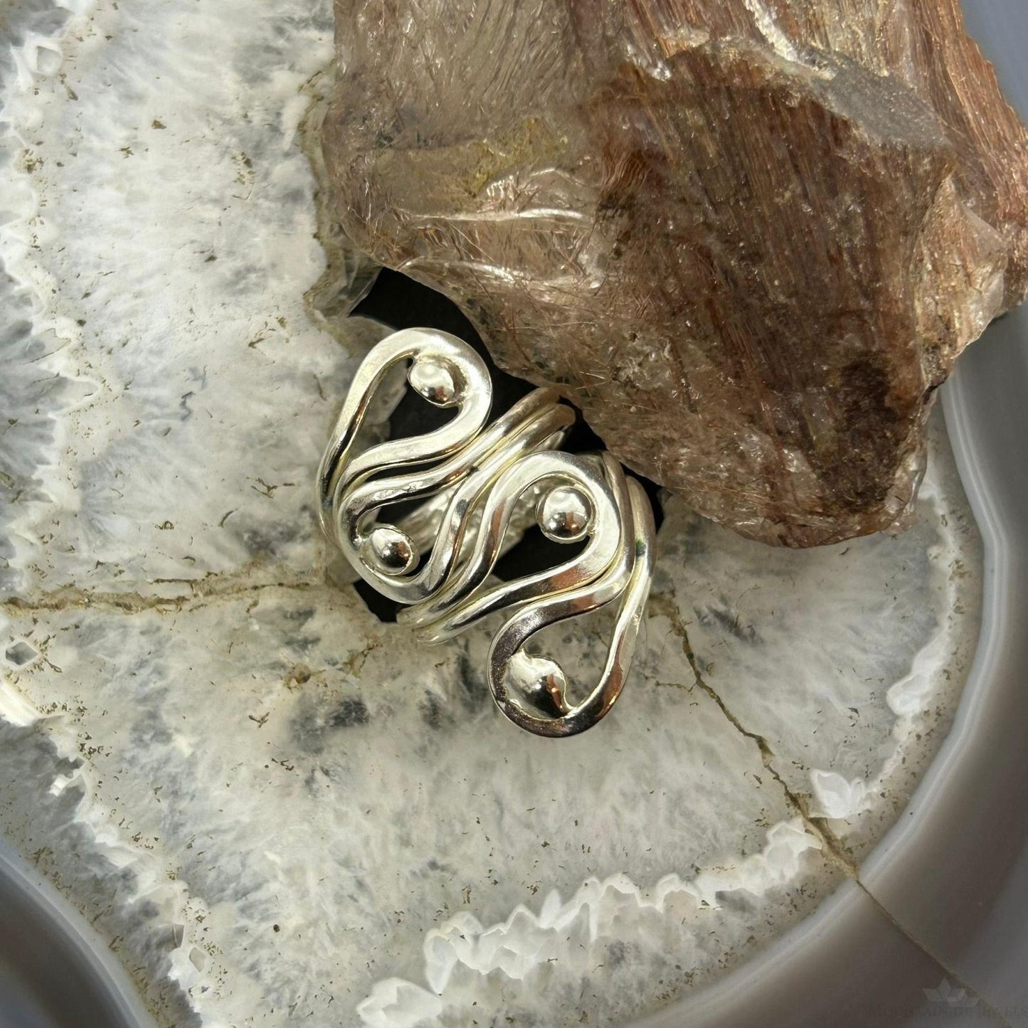Sterling Silver Modern Swirl Looped Band Fashion Ring For Women, Taxco Mexico