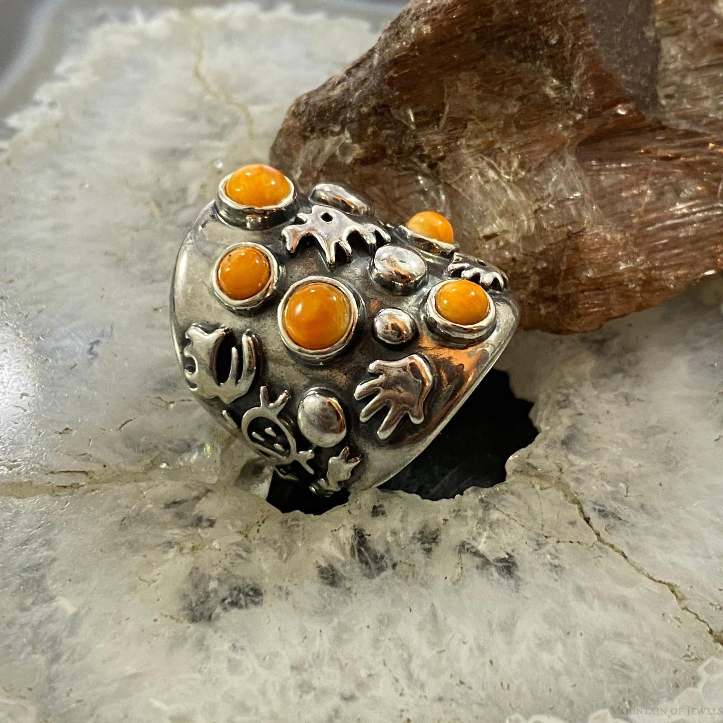 Carolyn Pollack Southwestern Style Sterling Silver 5 Orange Spiny Oyster Petroglyph Ring For Women