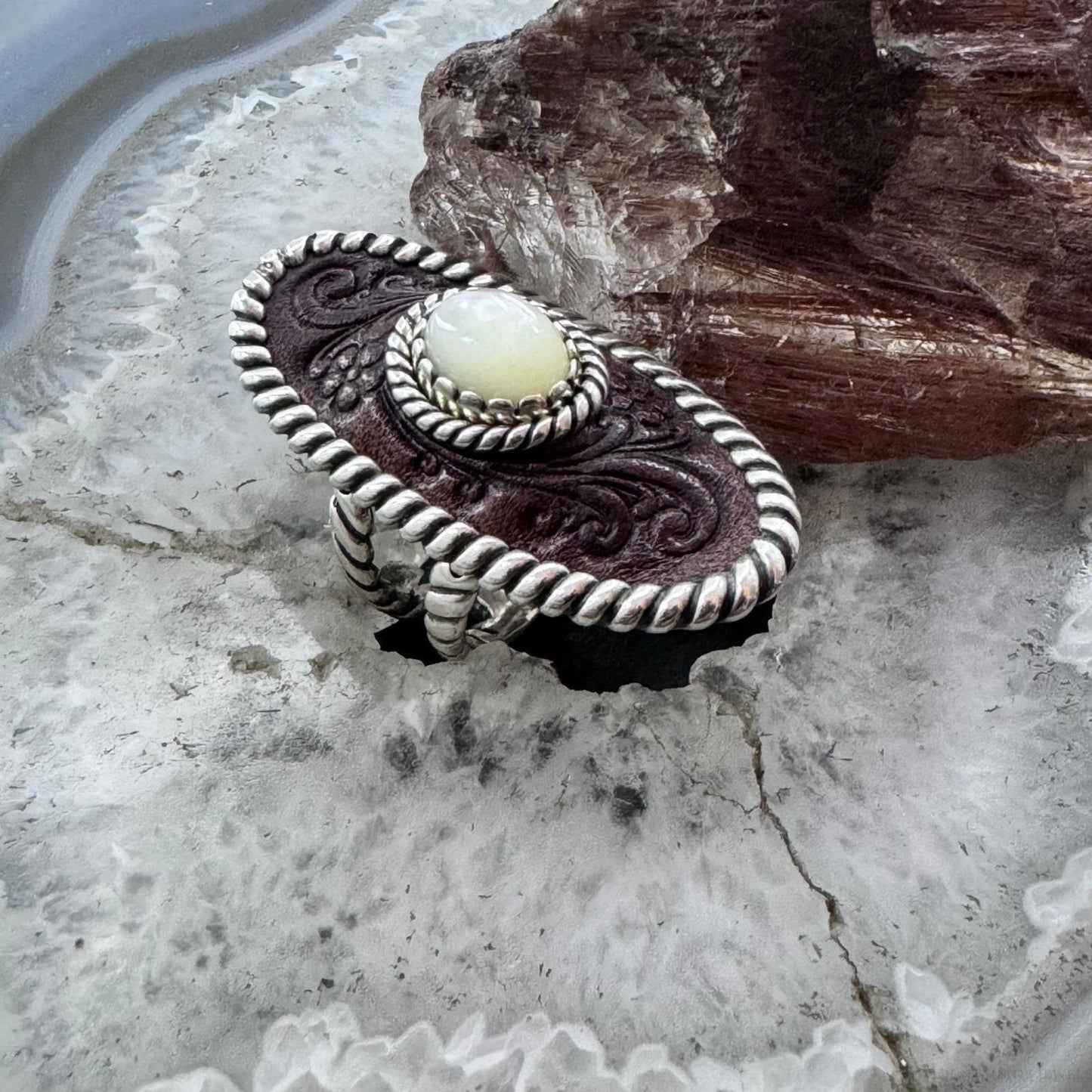 Carolyn Pollack Sterling Silver Oval Moonstone on Tooled Leather Ring Size 5 For Women