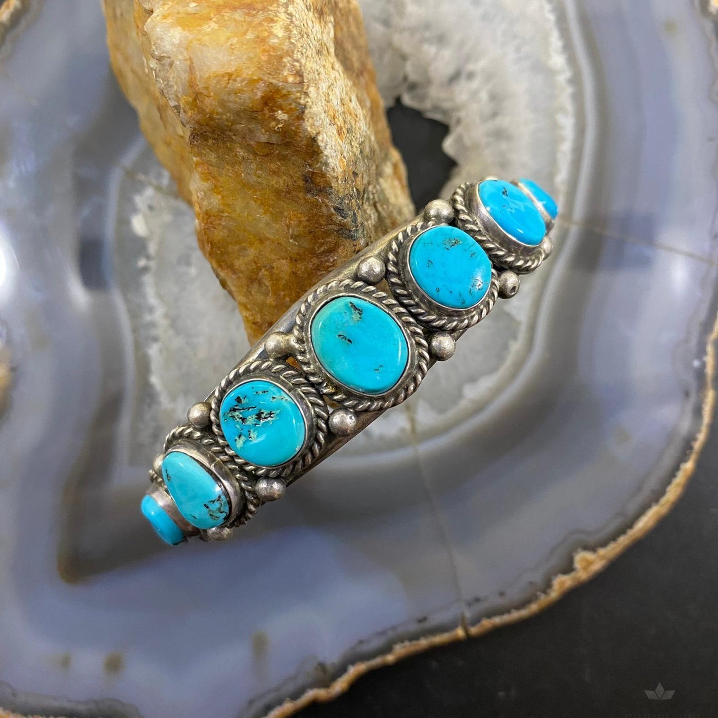 Vintage Native American Sterling Silver Single Row Graduated Turquoise Bracelet
