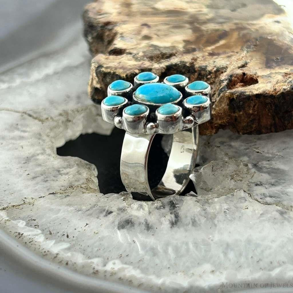 Sterling Silver Southwestern Style Mohave Turquoise Cluster Ring Size 7 For Women