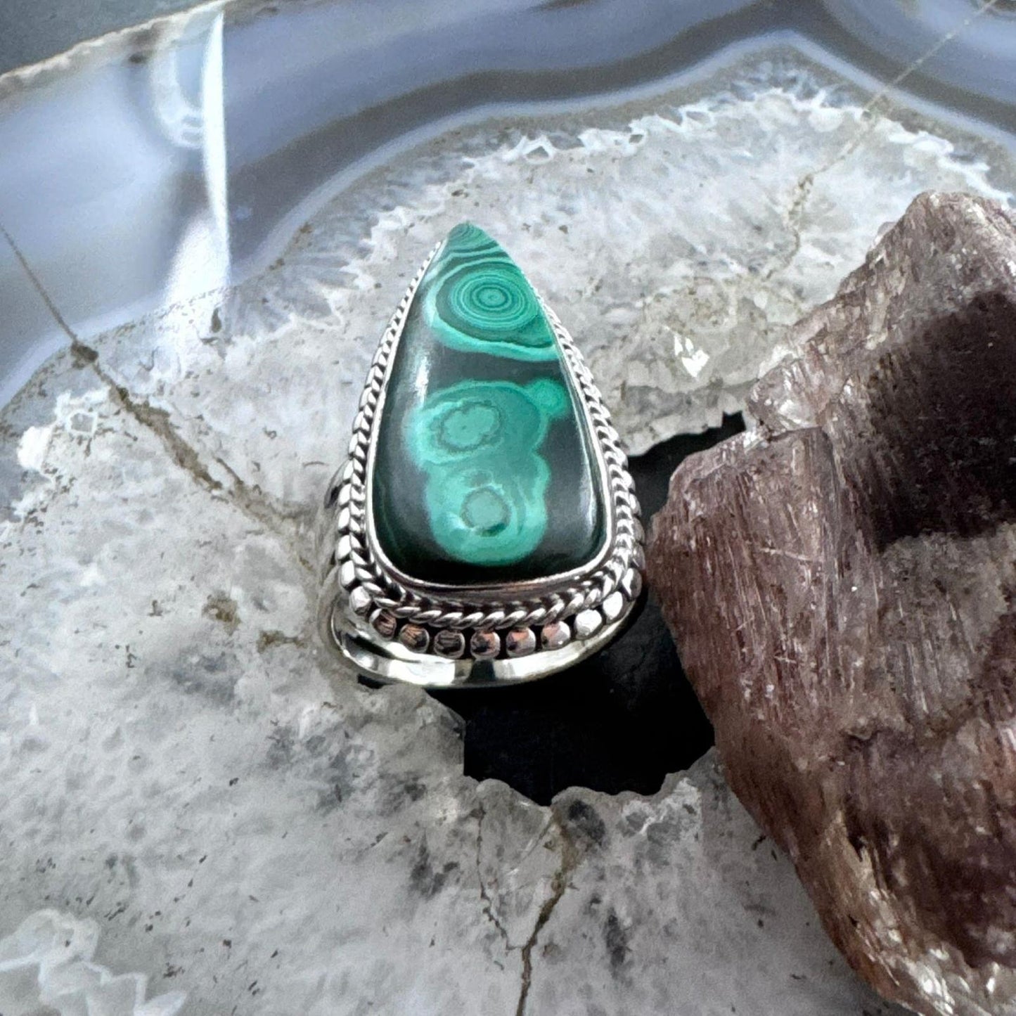 Sterling Silver Southwestern Style Elongated Teardrop Malachite Decorated Ring Size 9 For Women