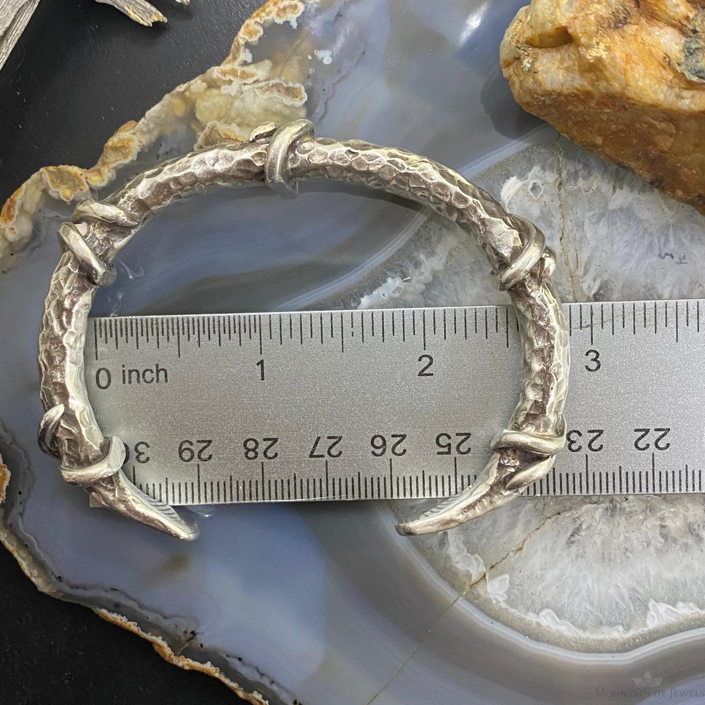 Vintage Native American Silver Unique Hammered Rounded Solid Unisex Bracelet