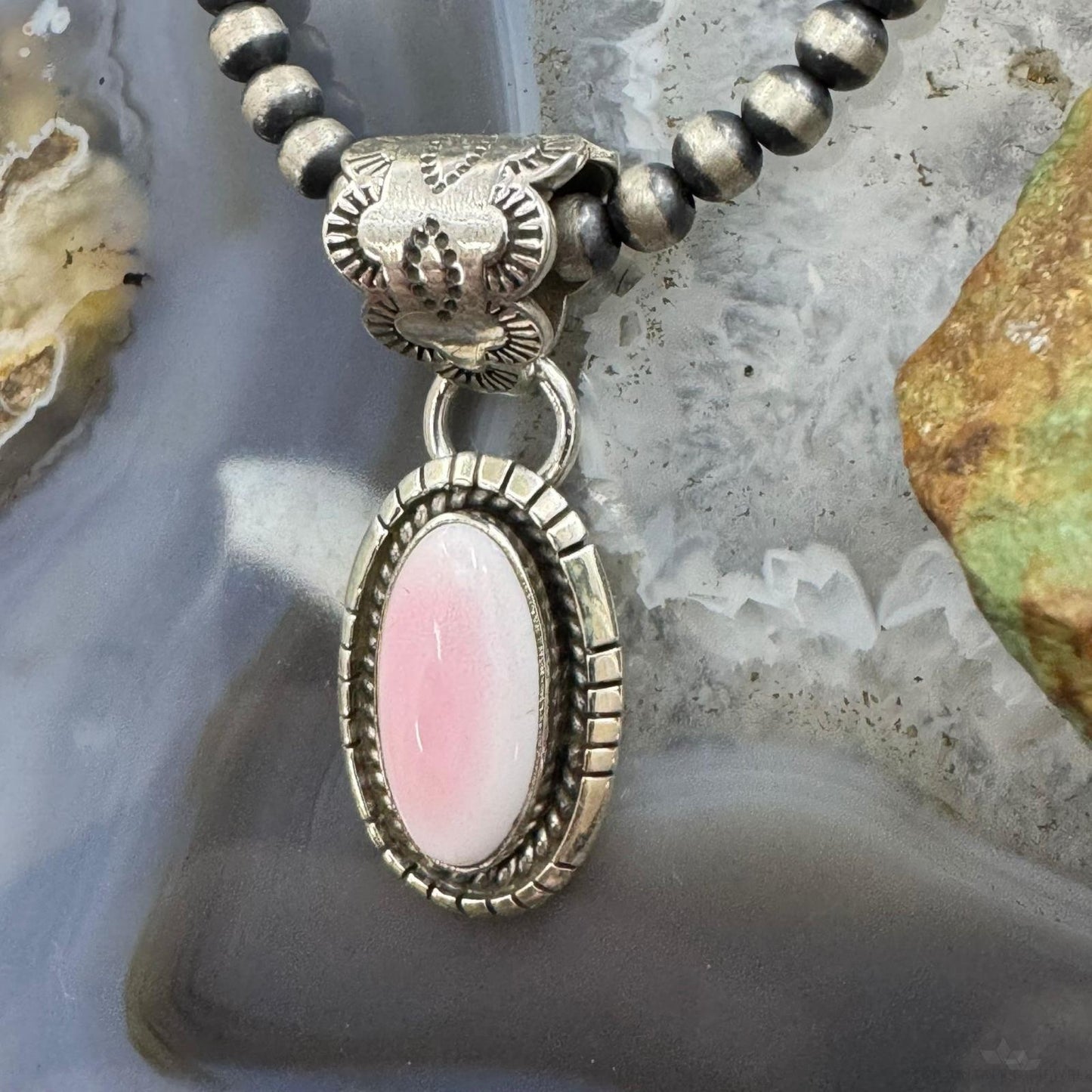 Native American Sterling Silver Oval Pink Conch Decorated Bail Pendant For Women
