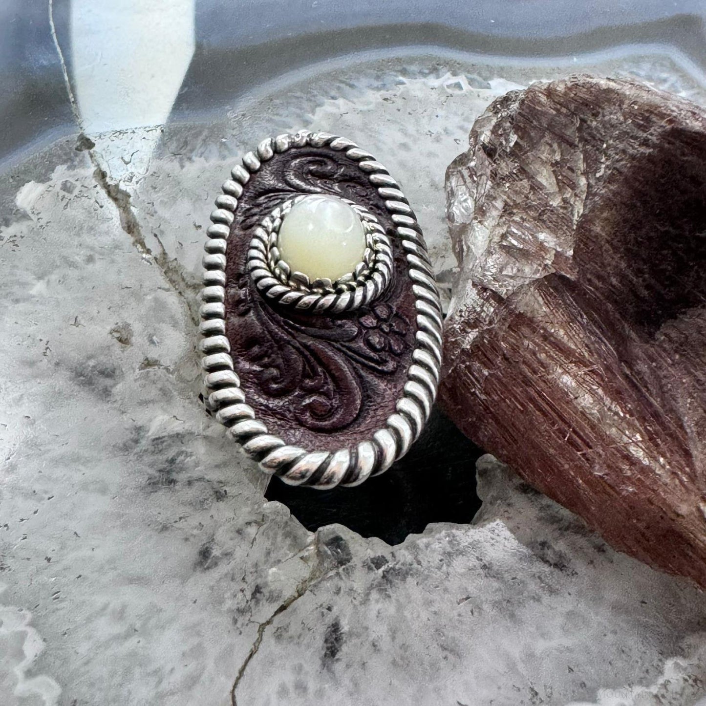 Carolyn Pollack Sterling Silver Oval Moonstone on Tooled Leather Ring Size 5 For Women