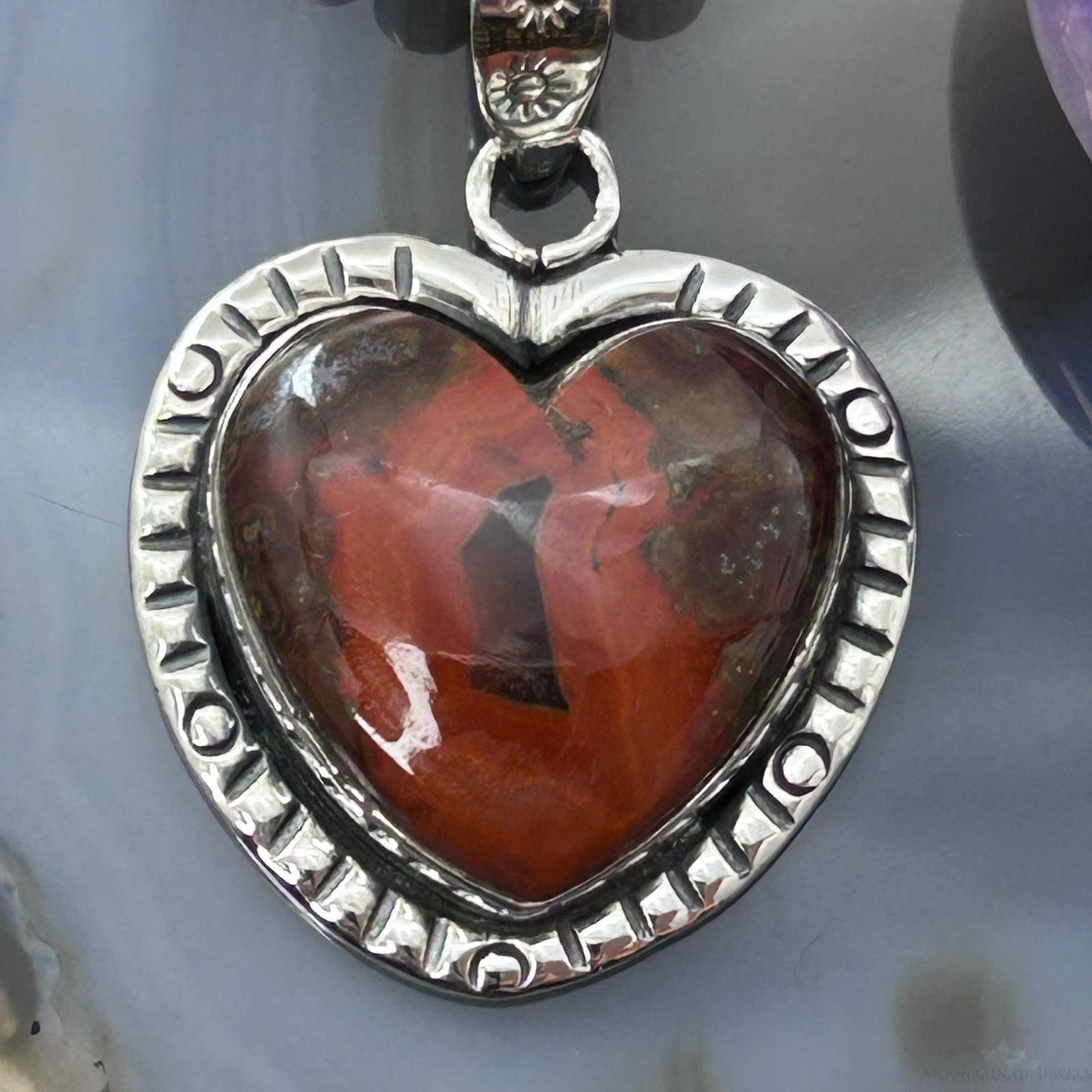 Sterling Silver Southwestern Style Seam Agate Heart Decorated Pendant For Women