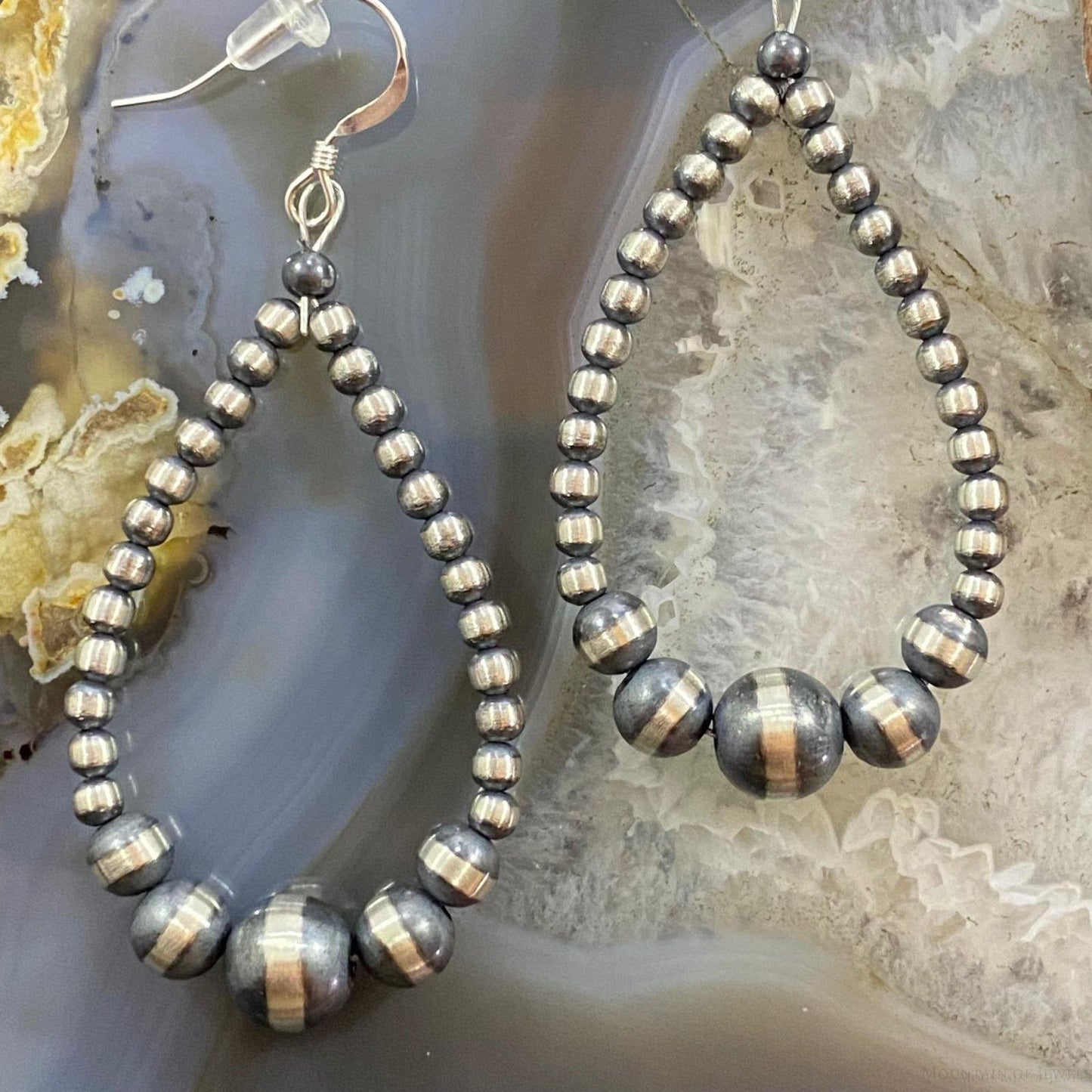 Navajo Pearl Beads Graduated 3-8mm Sterling Silver Hoop Dangle Earrings