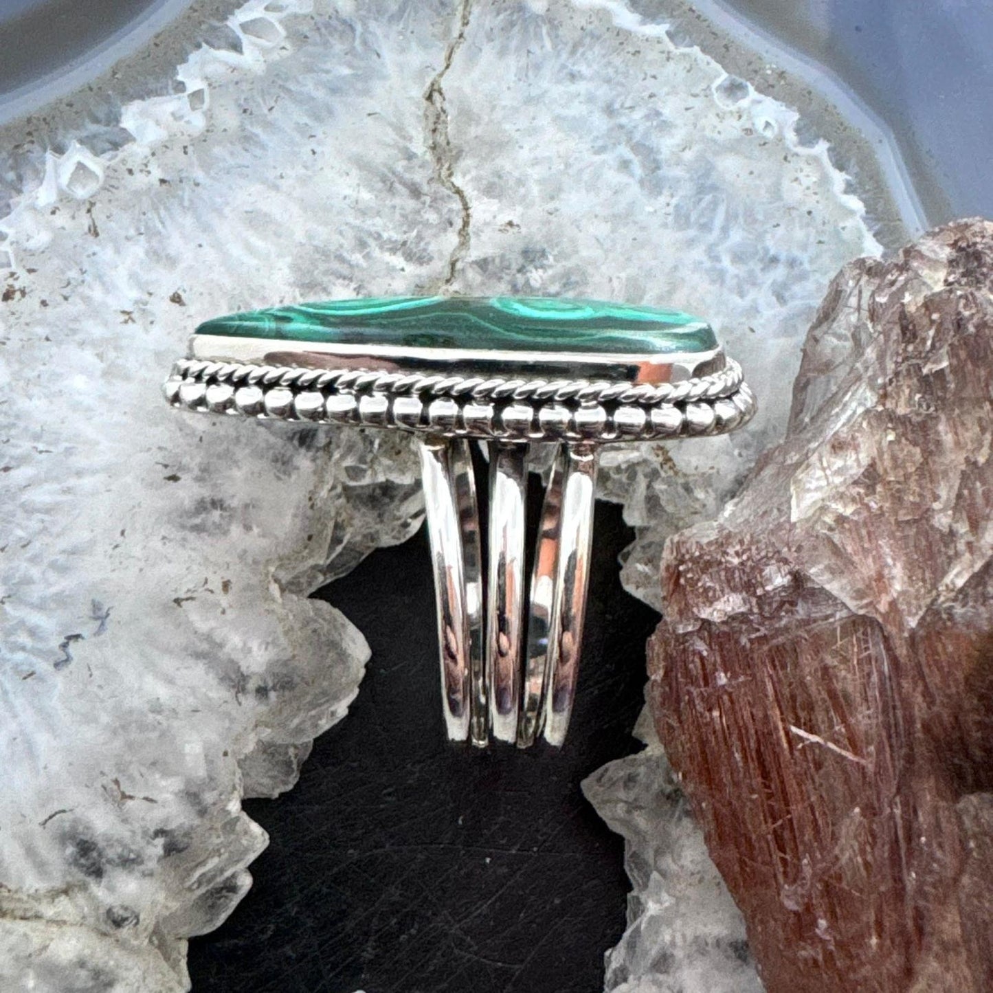Sterling Silver Southwestern Style Elongated Teardrop Malachite Decorated Ring Size 9 For Women