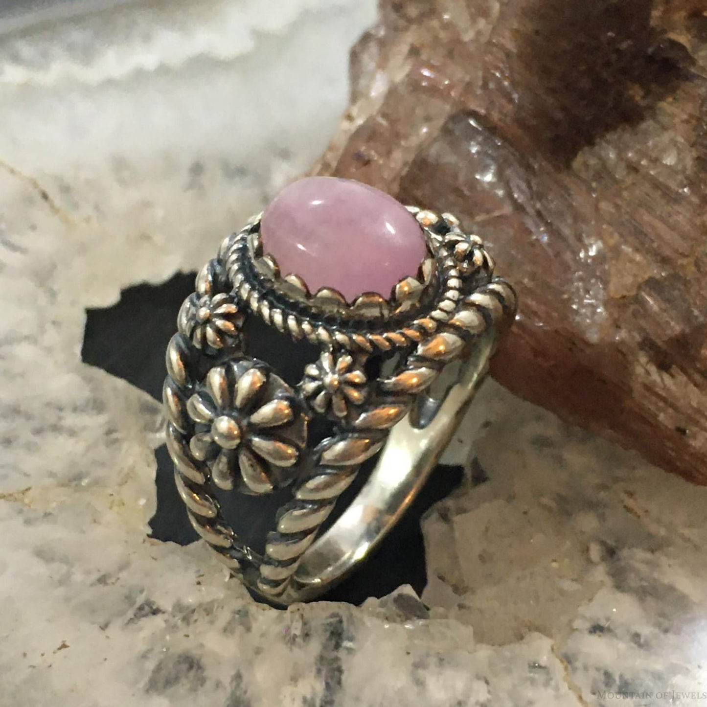 Carolyn Pollack Vintage Southwestern Style Sterling Silver Oval Kunzite Decorated Ring For Women