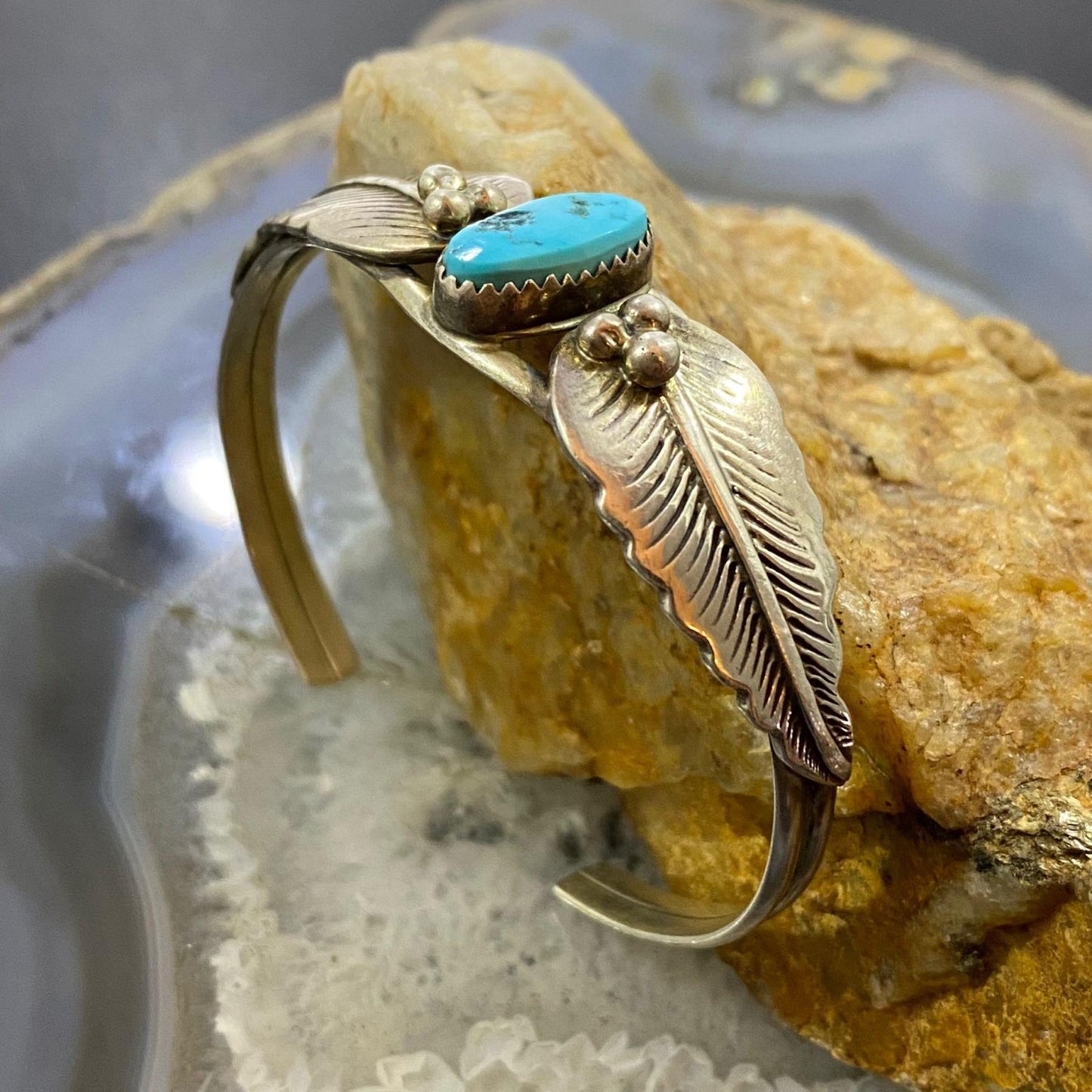 Vintage Native American Silver Oval Turquoise w/2 Feathers Bracelet For Women