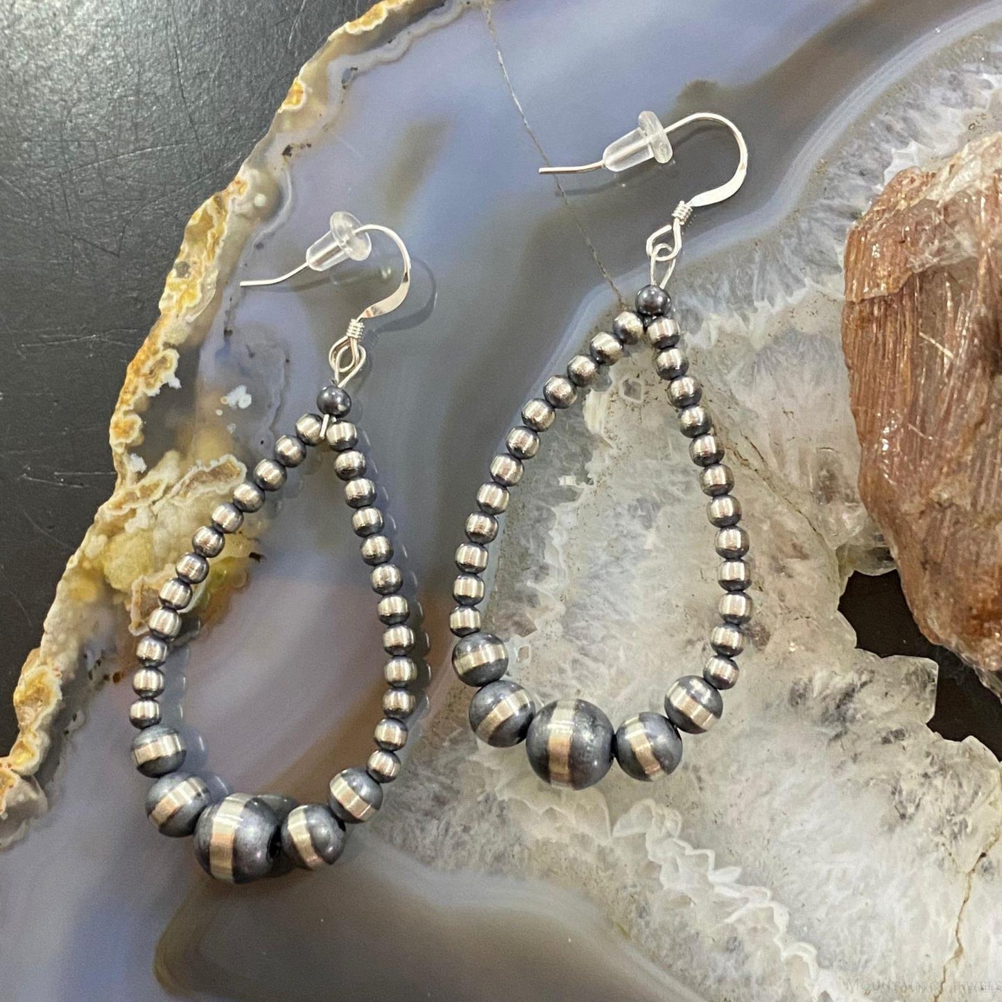 Navajo Pearl Beads Graduated 3-8mm Sterling Silver Hoop Dangle Earrings