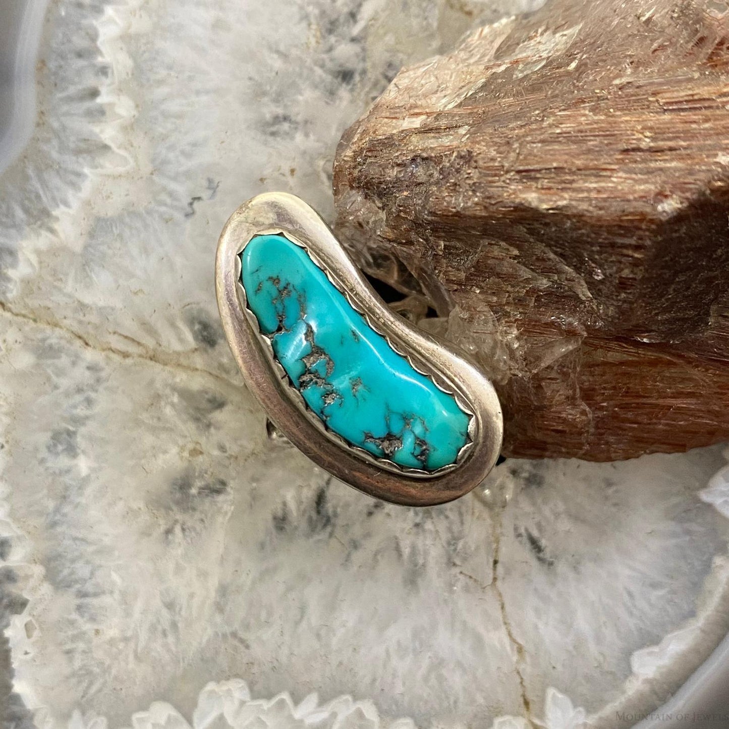 Vintage Native American Silver Kidney-Shape Turquoise Ring Size 6.75 For Women