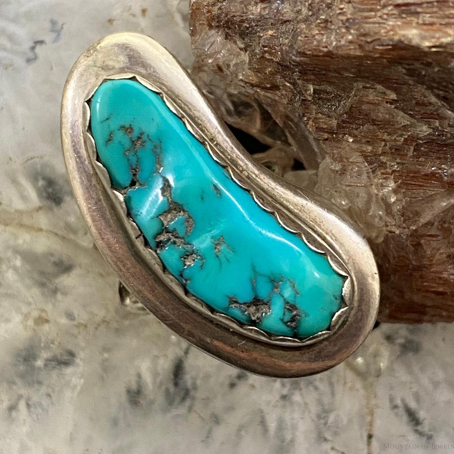 Vintage Native American Silver Kidney-Shape Turquoise Ring Size 6.75 For Women