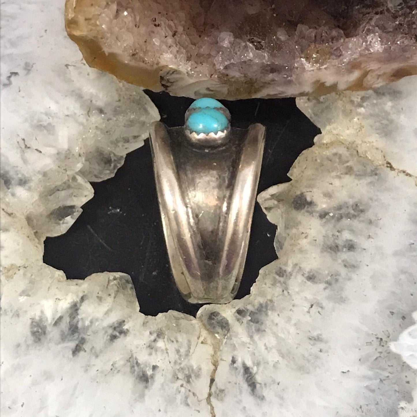 Vintage Native American Sterling Silver 4 Turquoise Dots Band Ring Size 7.25 For Women
