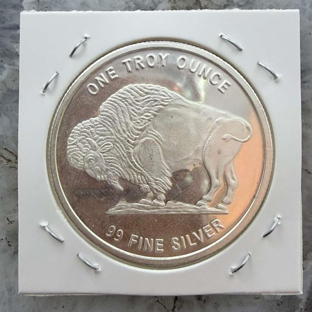 US One Troy Ounce Buffalo Indian Head Design .999 Fine Silver #121325-1HH