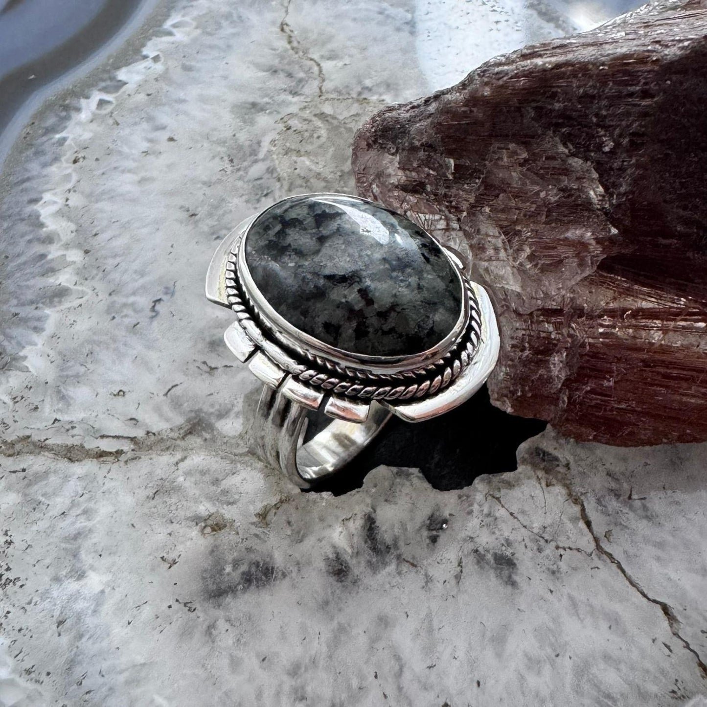Sterling Silver Southwestern Style Oval Parral Dendritic Decorated Ring Size 8.5 For Women
