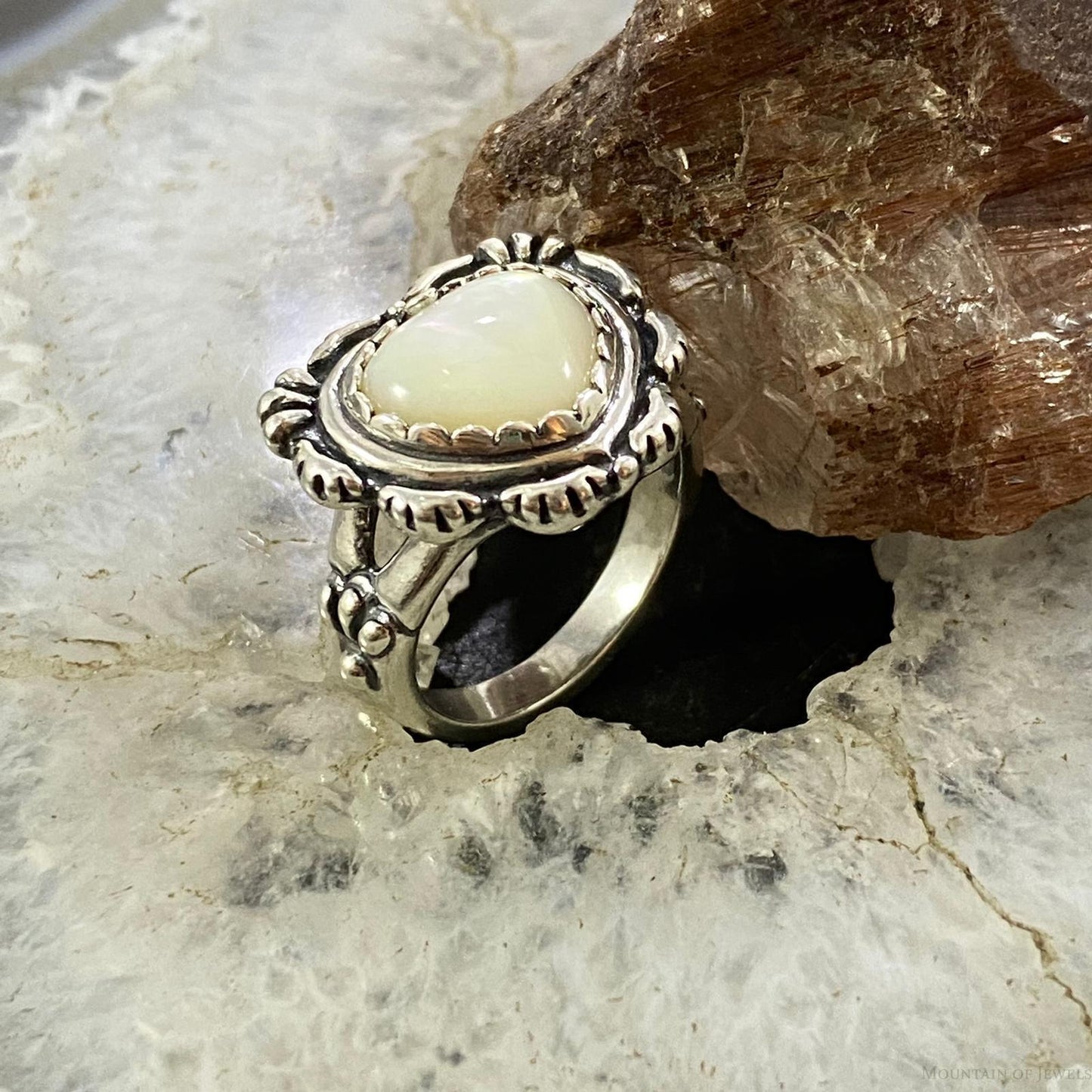 Carolyn Pollack Southwestern Style Silver Mother of Pearl Heart Ring For Women