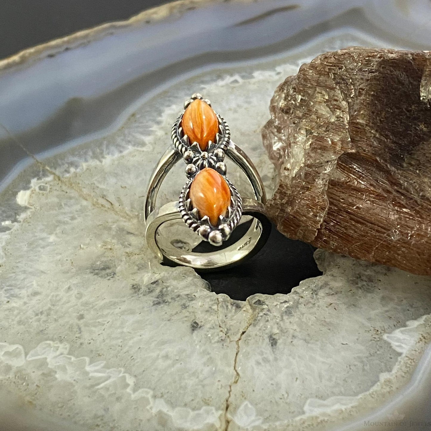Carolyn Pollack Sterling 2 Marquise Spiny Oyster Decorated Ring Sizes 5.25 and 6 For Women
