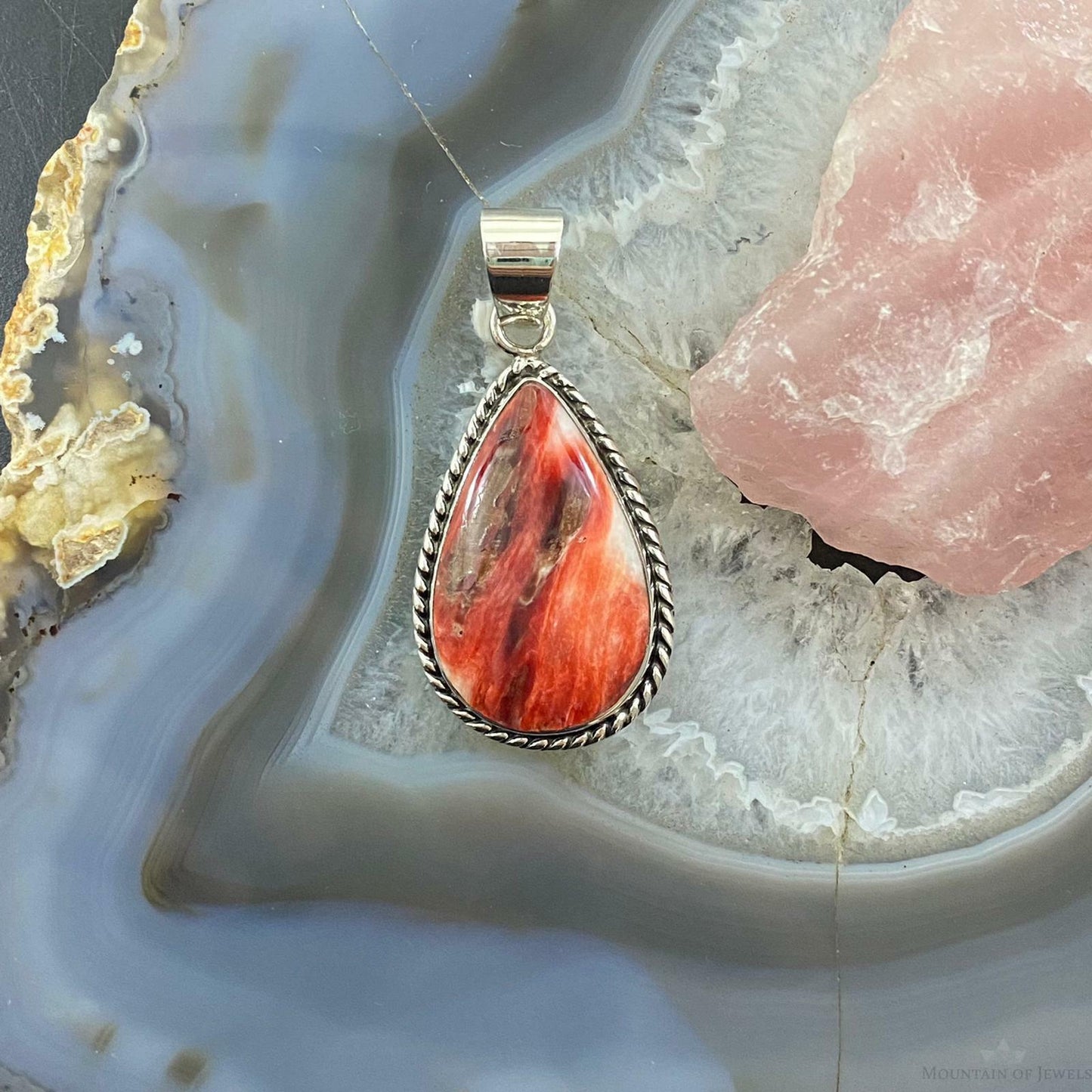Native American Sterling Silver Teardrop Spiny Oyster Unisex Pendant