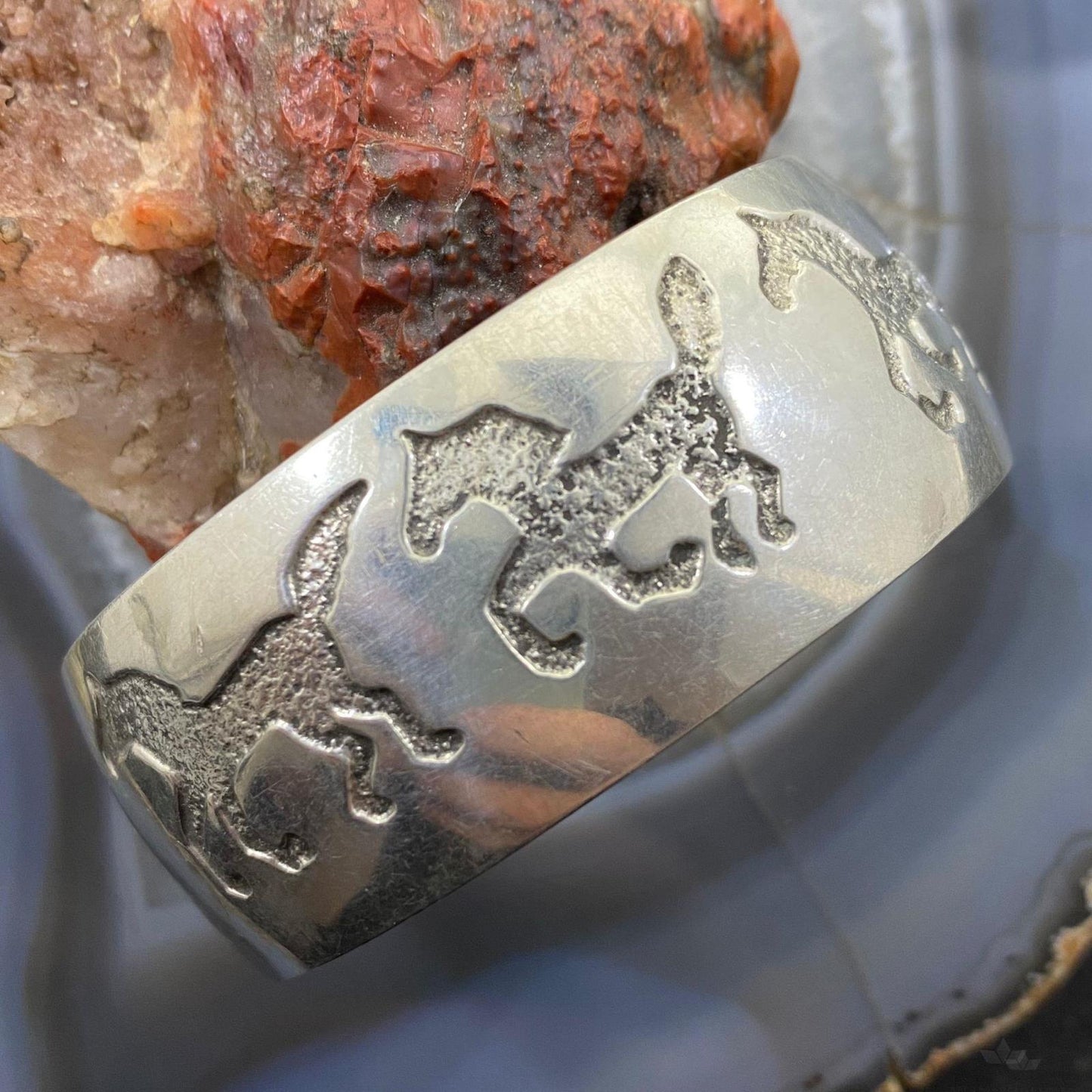 AM Peshlakai Vintage Navajo Native American Silver Overlay Horses Uni Bracelet