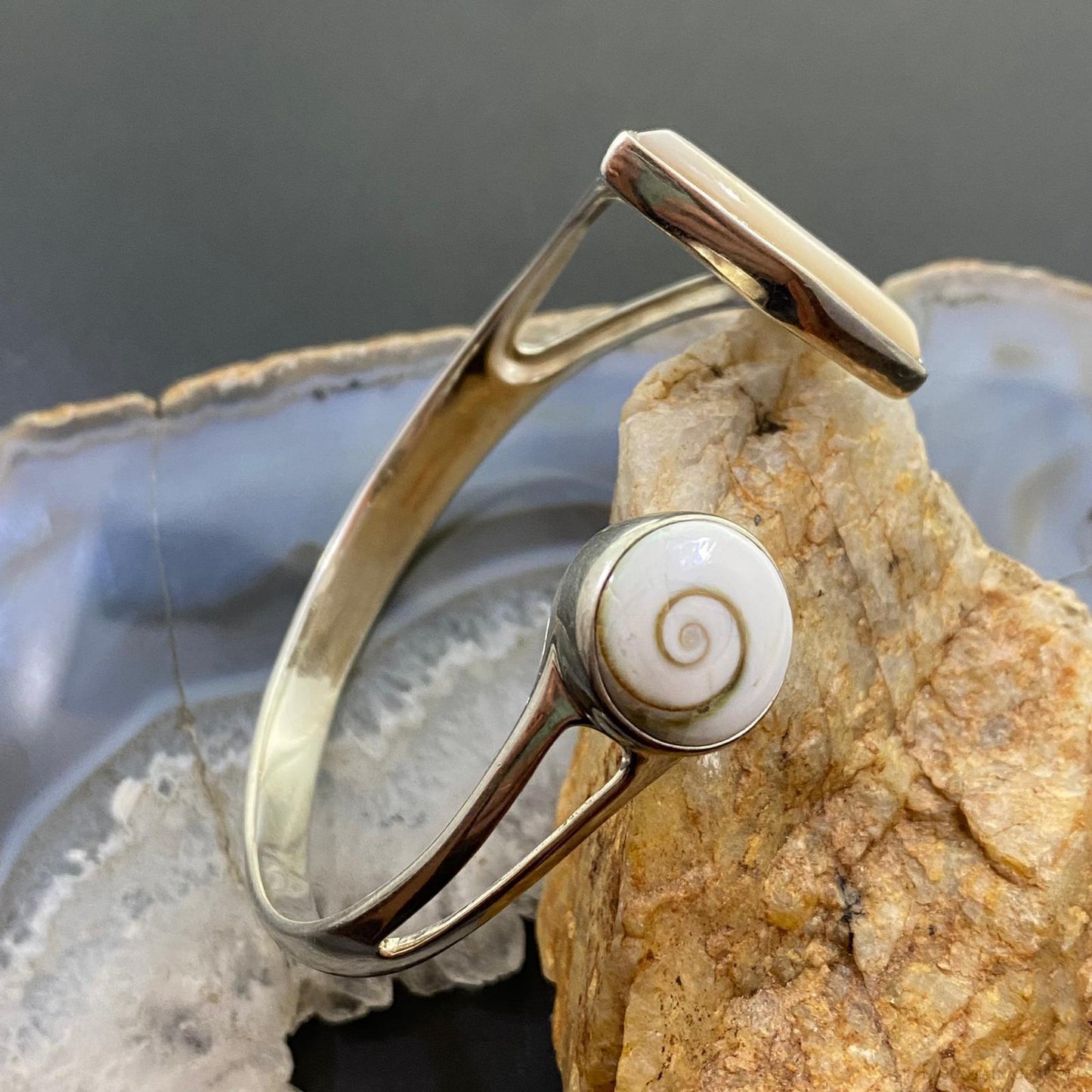 Sterling Mother of Pearl Swirl Adjustable Fashion Floating Bracelet For Women