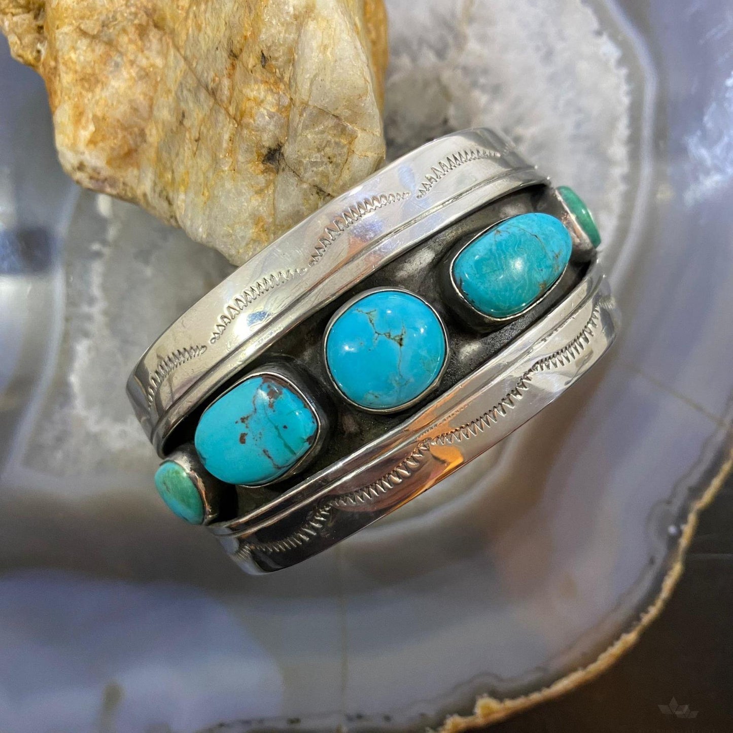 Vintage Native American Silver 5 Kingman Turquoise Shadow Box Bracelet For Women