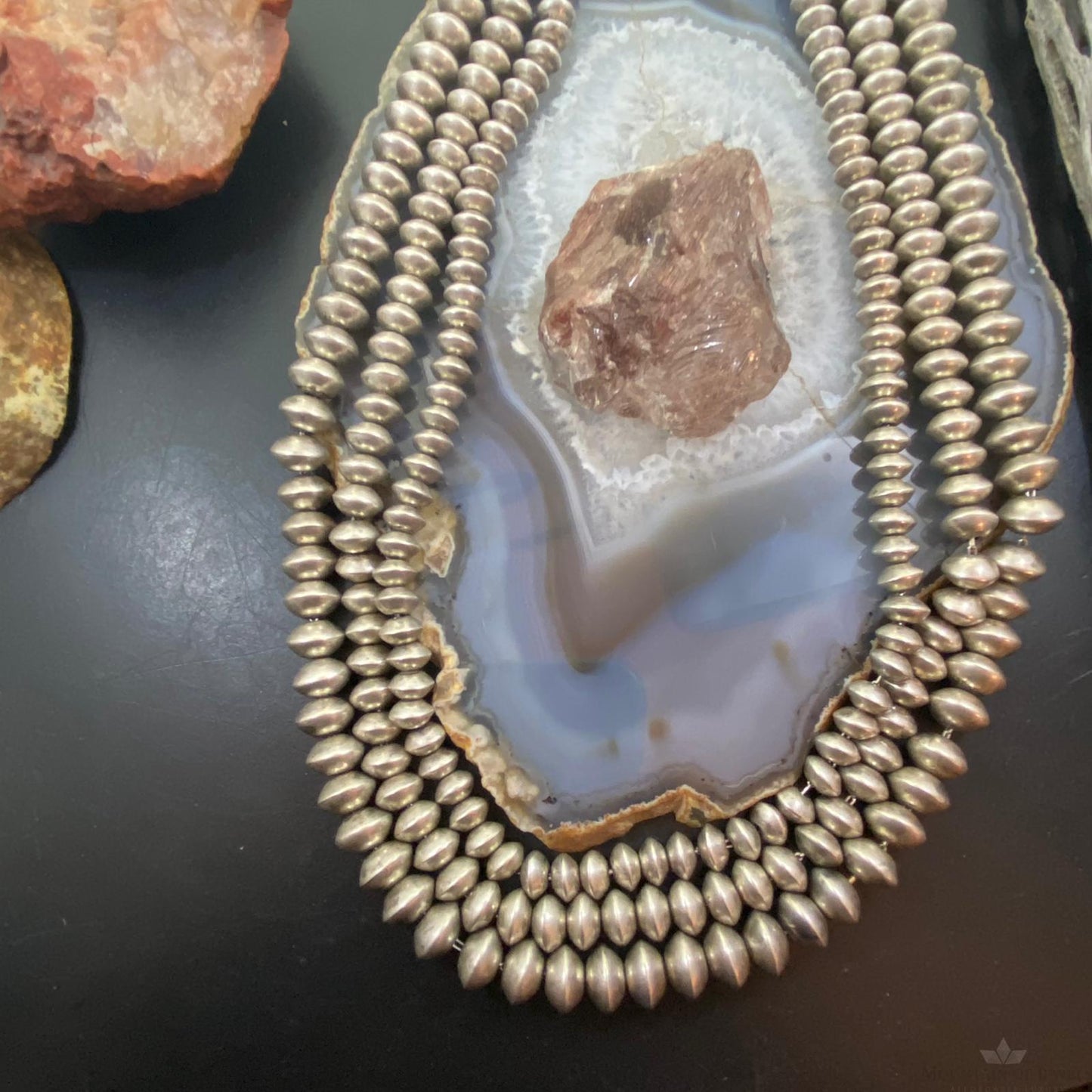 Vintage Native American 3 Sizes of Navajo Pearl Saucers 3 Strands Necklace 28"