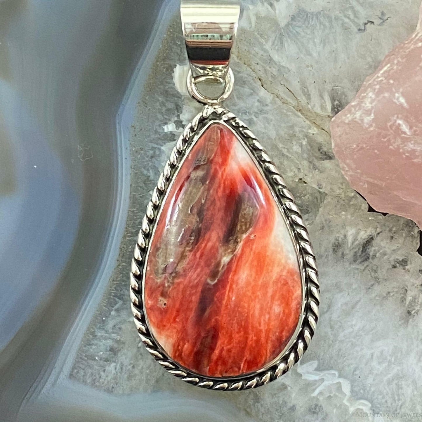 Native American Sterling Silver Teardrop Spiny Oyster Unisex Pendant