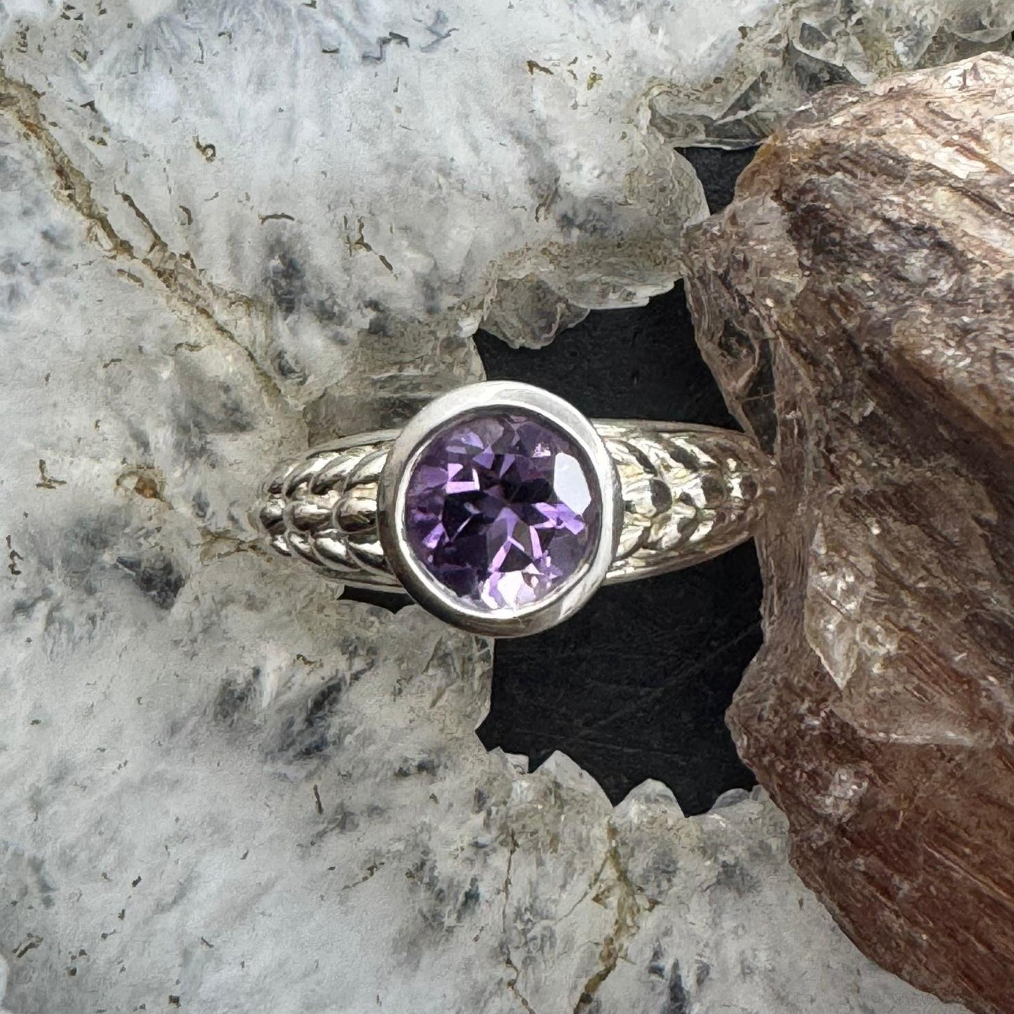 Carolyn Pollack Sterling Silver Rounded Amethyst Decorated Shank Ring For Women