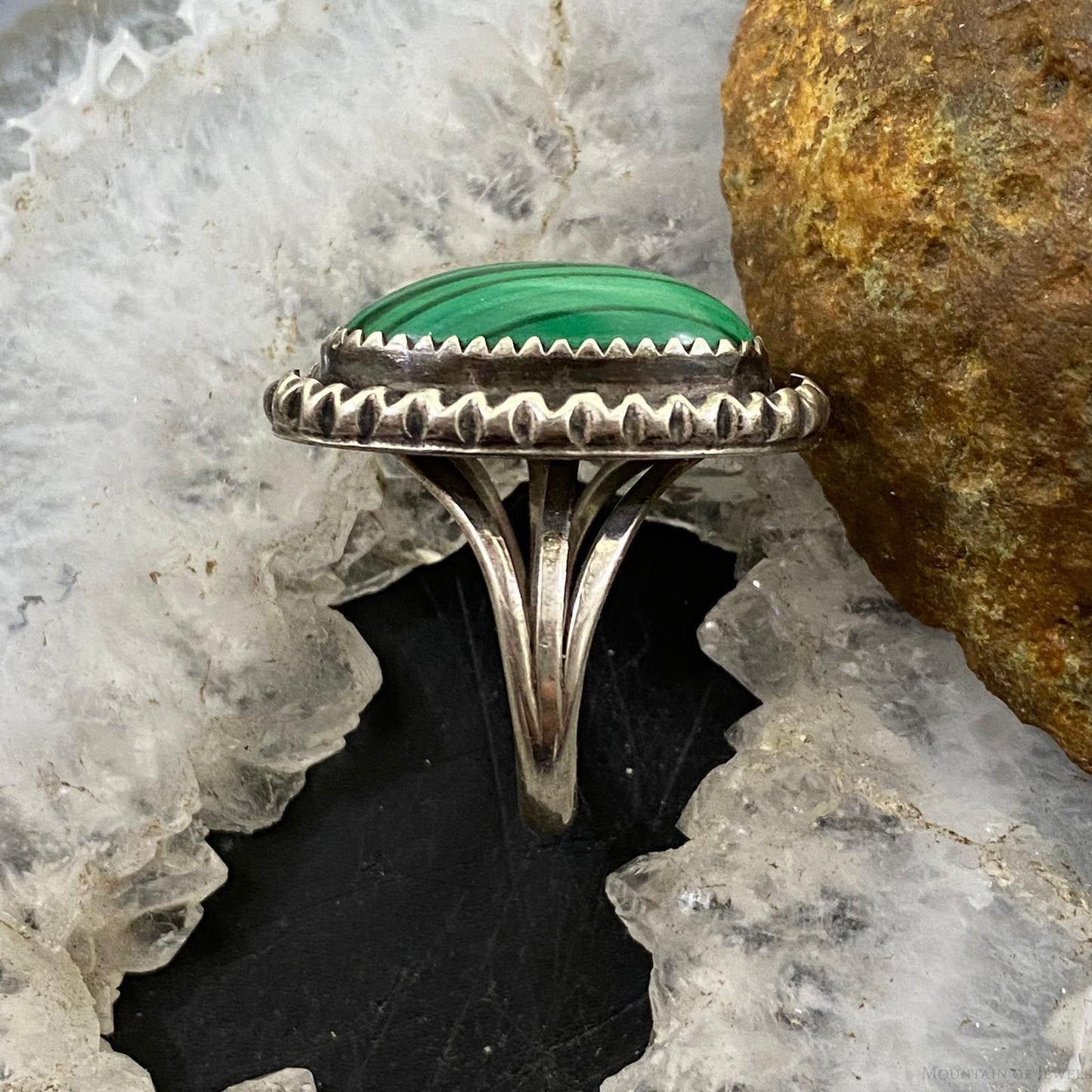 Vintage Native American Silver Oval Malachite Ornate Ring Size 7.5 For Women