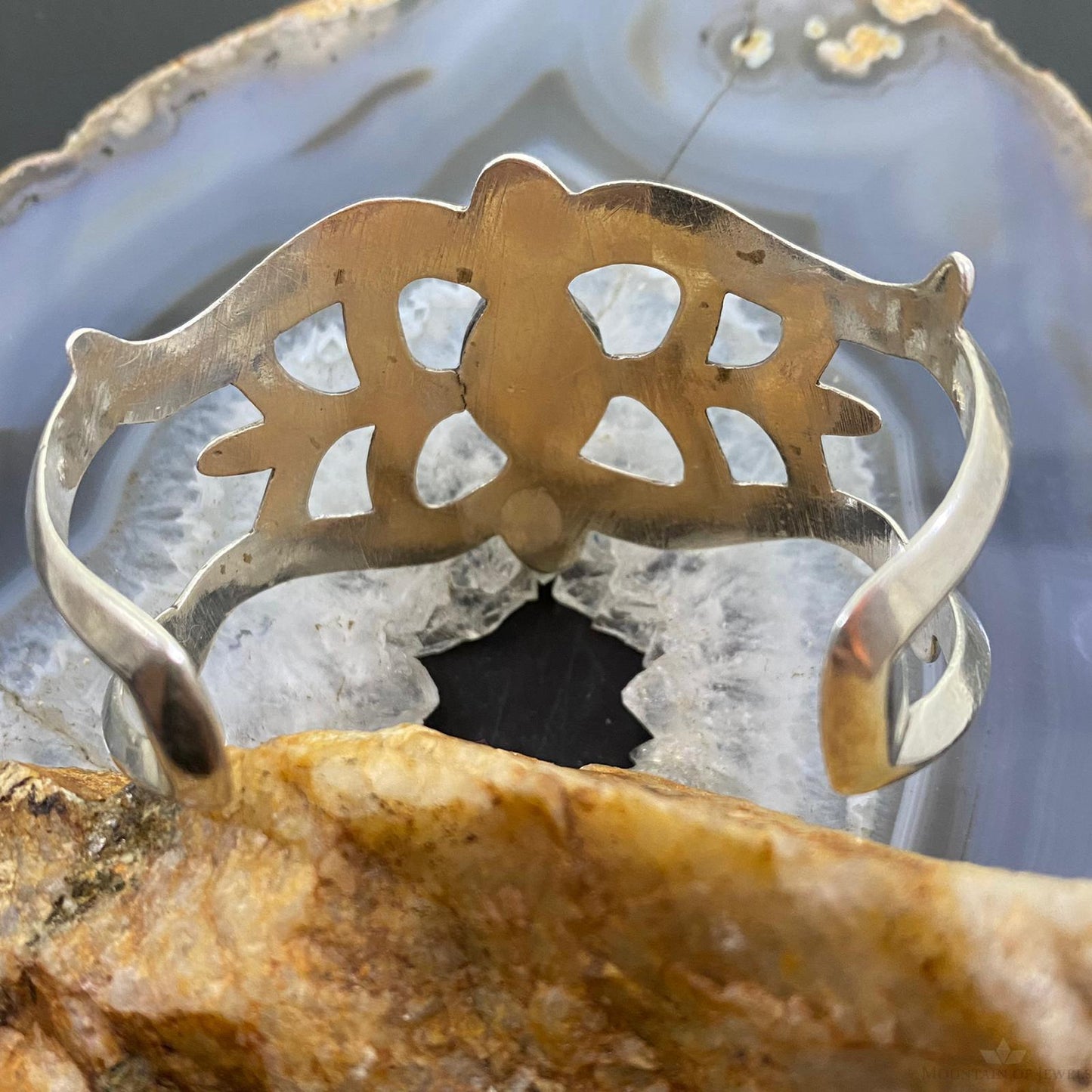 Vintage Native American Silver Oval Bisbee Turquoise Sandcast Bracelet