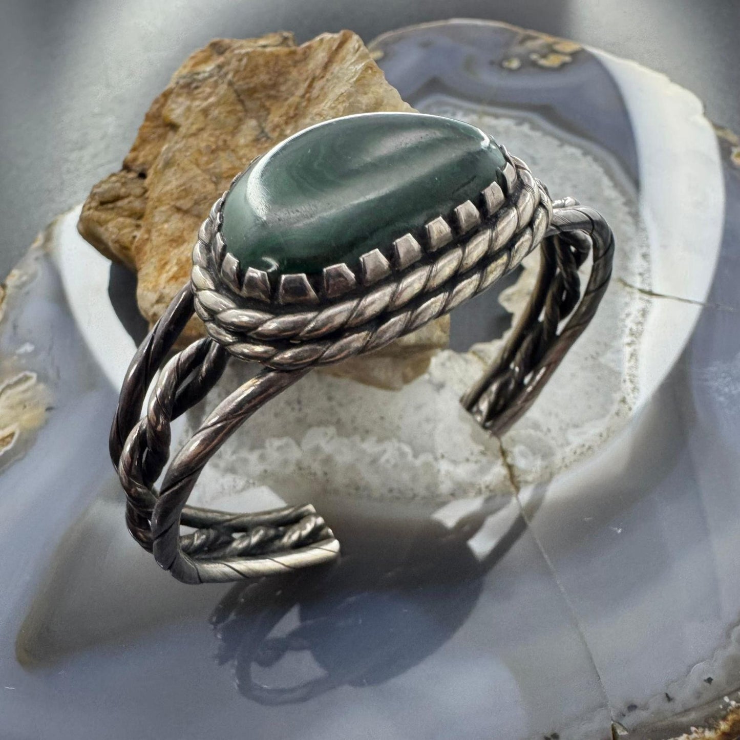 Vintage Taos Pueblo Native American Sterling Silver Malachite Bracelet For Women