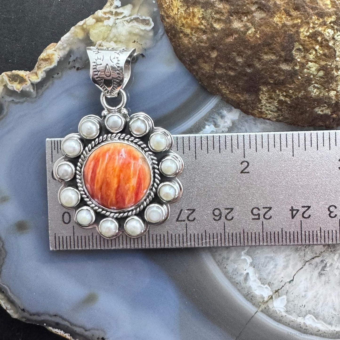 Native American Sterling Silver Spiny Oyster w/Pearls Cluster Pendant For Women
