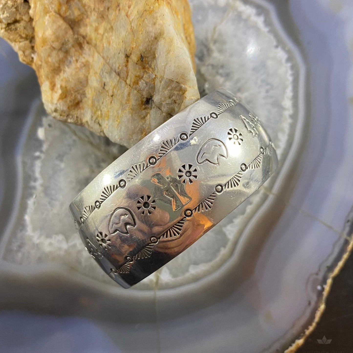 Vintage Native American Sterling Silver Stamped Fetish Bears Bracelet For Women