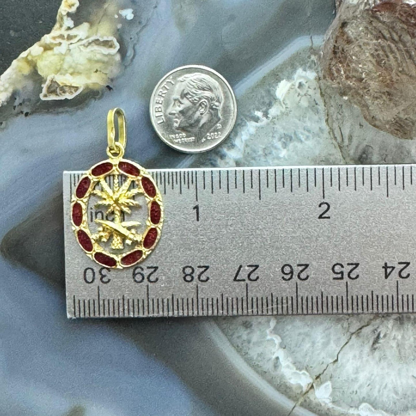 18K Yellow Gold Arab Date Tree with Swords and Red Gem Unisex Pendant