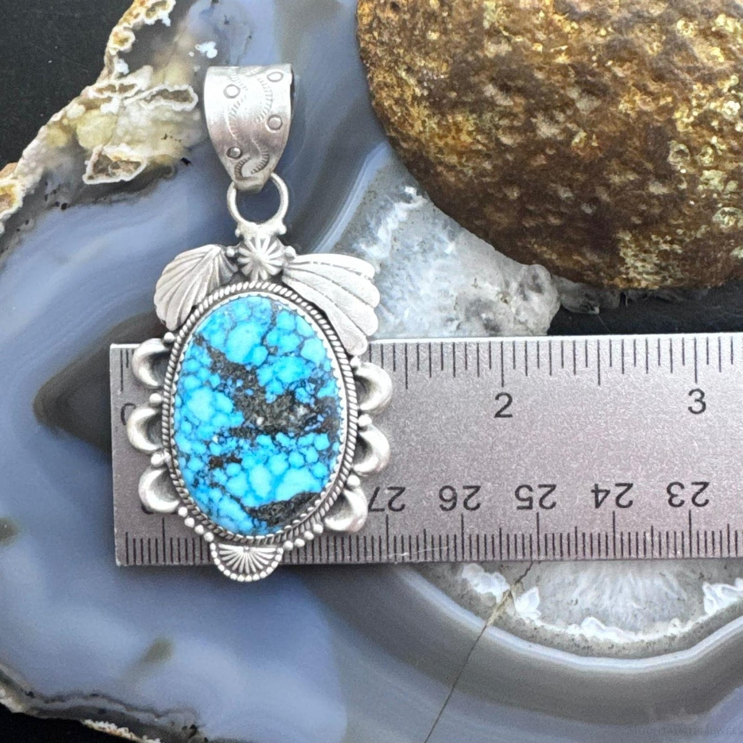 Sterling Silver Southwestern Style Large Oval Kingman Turquoise Pendant For Women