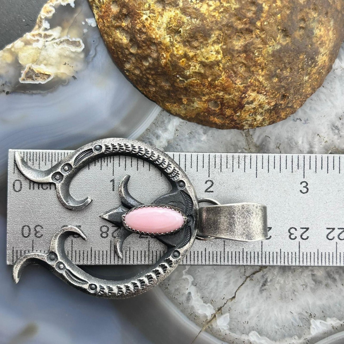 Eva & Linberg Billah Native American Sterling Silver Pink Conch Naja Pendant For Women