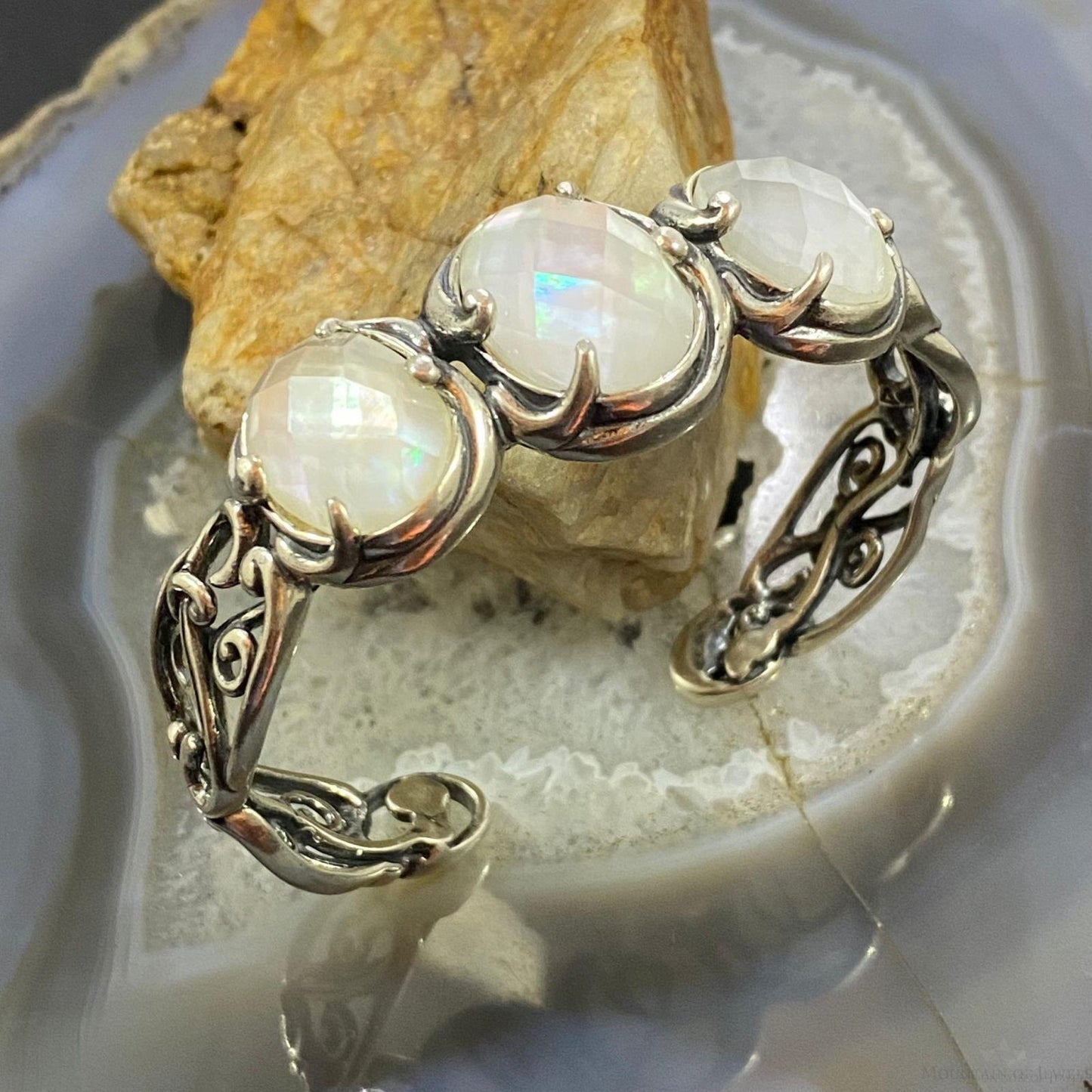 Carolyn Pollack Sterling Silver 3 Oval Faceted Mother of Pearl Doublet Bracelet For Women