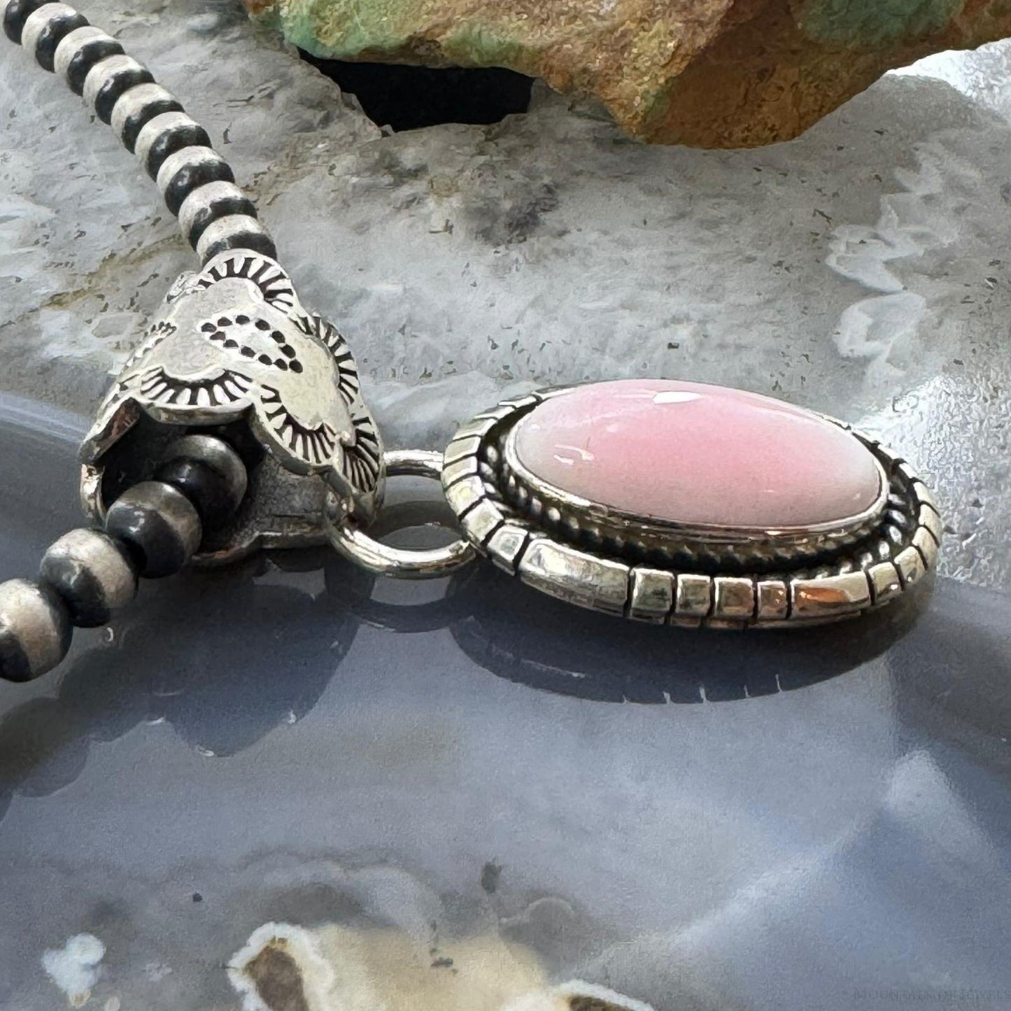 Native American Sterling Silver Oval Pink Conch Decorated Bail Pendant For Women