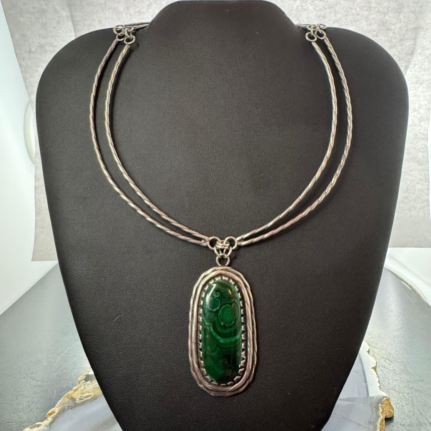 Vintage Silver Southwestern Style Large Oval Malachite Set In Double Wire Choker For Women