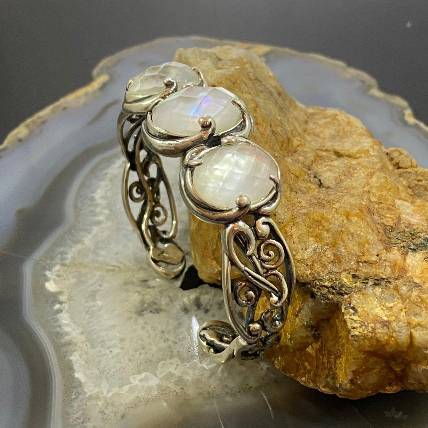 Carolyn Pollack Sterling Silver 3 Oval Faceted Mother of Pearl Doublet Bracelet For Women